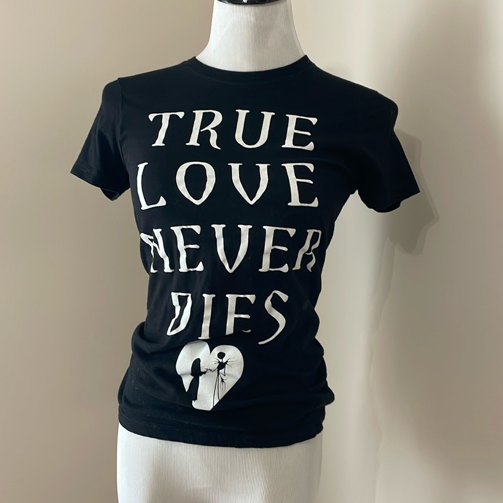 Nightmare before Christmas t-shirt size small